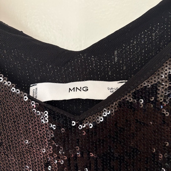 Mango sequenced top pre loved - Picture 2 of 2